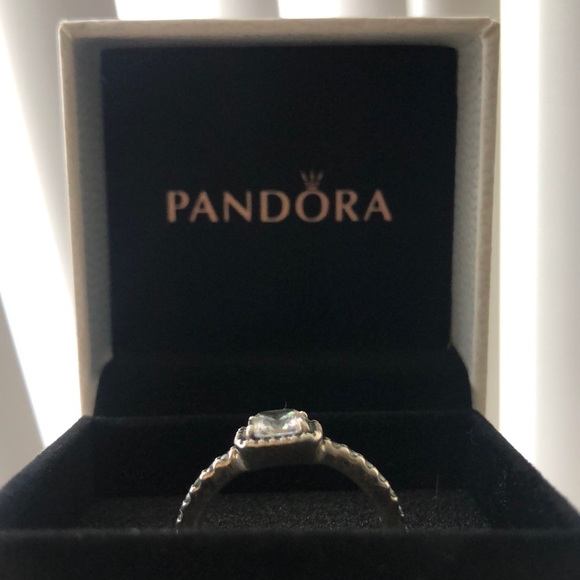 Pandora ring- never worn - Picture 3 of 4